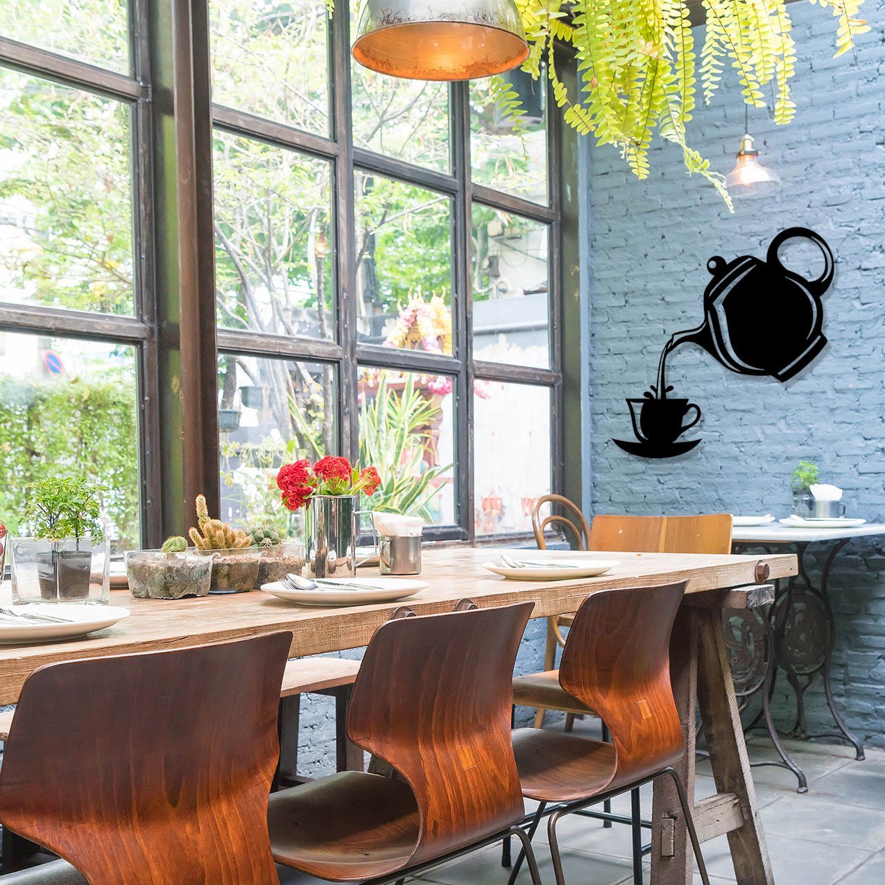 table set on dinning table